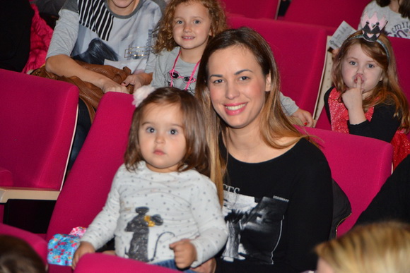 U Kazalištu lutaka Zadar odigrana je predstava “Čarobnjak iz Oza” u režiji Dražena Ferenčine. Foto: Iva Perinčić U Kazalištu lutaka Zadar odigrana je predstava “Čarobnjak iz Oza” u režiji Dražena Ferenčine. Foto: Iva Perinčić