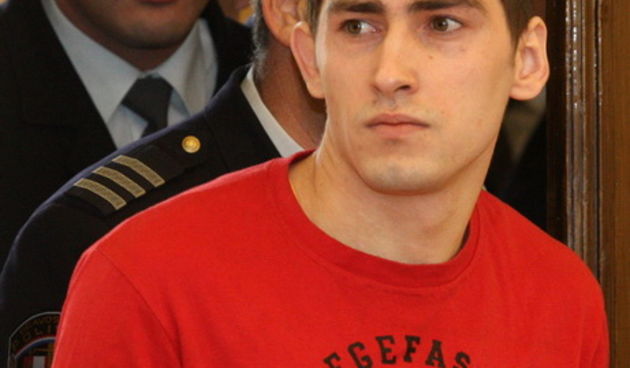 Zadar, 021109.
Zupanijski sud u Zadru .
Elvis Sopic (na slici ) osudjen je na 30 godina zatvora zbog ubojstva zadarskog taksista Igora Custica. Ubojstvo se dogodilo 29.sijecnja 2008 godine nadomak sela Korlat pokraj Benkovca.
Foto: Vladimir Ivanov / CROPI