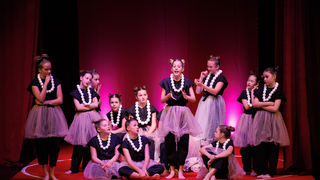 Igrajmo se: Zabranjeno mlađima od 15 strana A