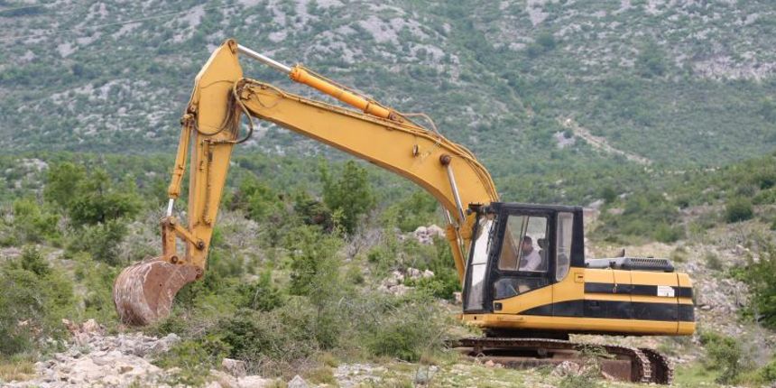 U opcini Jasenice zapoceli su pripremni radovi za podizanje vjetroelektrane. Projekt je predstavio nacelnik Martin Baricevic. Photo: Dino Stanin/PIXSELL U opcini Jasenice zapoceli su pripremni radovi za podizanje vjetroelektrane. Projekt je predstavio nacelnik Martin Baricevic. Photo: Dino Stanin/PIXSELL