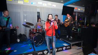 Ante Cash @ Famous Beach Bar