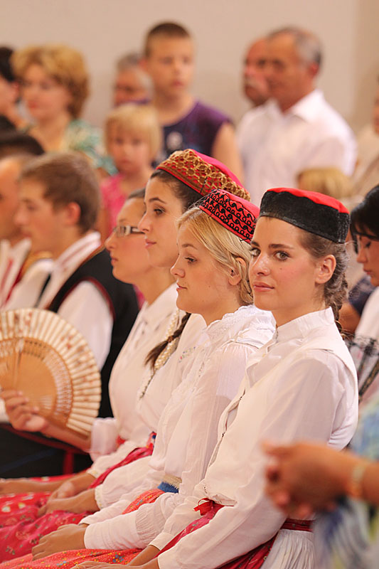 U Skabrnji odrzano veliko misno slavlje i procesija povodom blagdana Velike Gospe U Skabrnji odrzano veliko misno slavlje i procesija povodom blagdana Velike Gospe