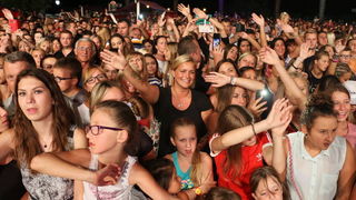 Virska noć 2016: Jelena Rozga i spektakularni vatromet za 25 tisuća fanova. Foto: Virski list