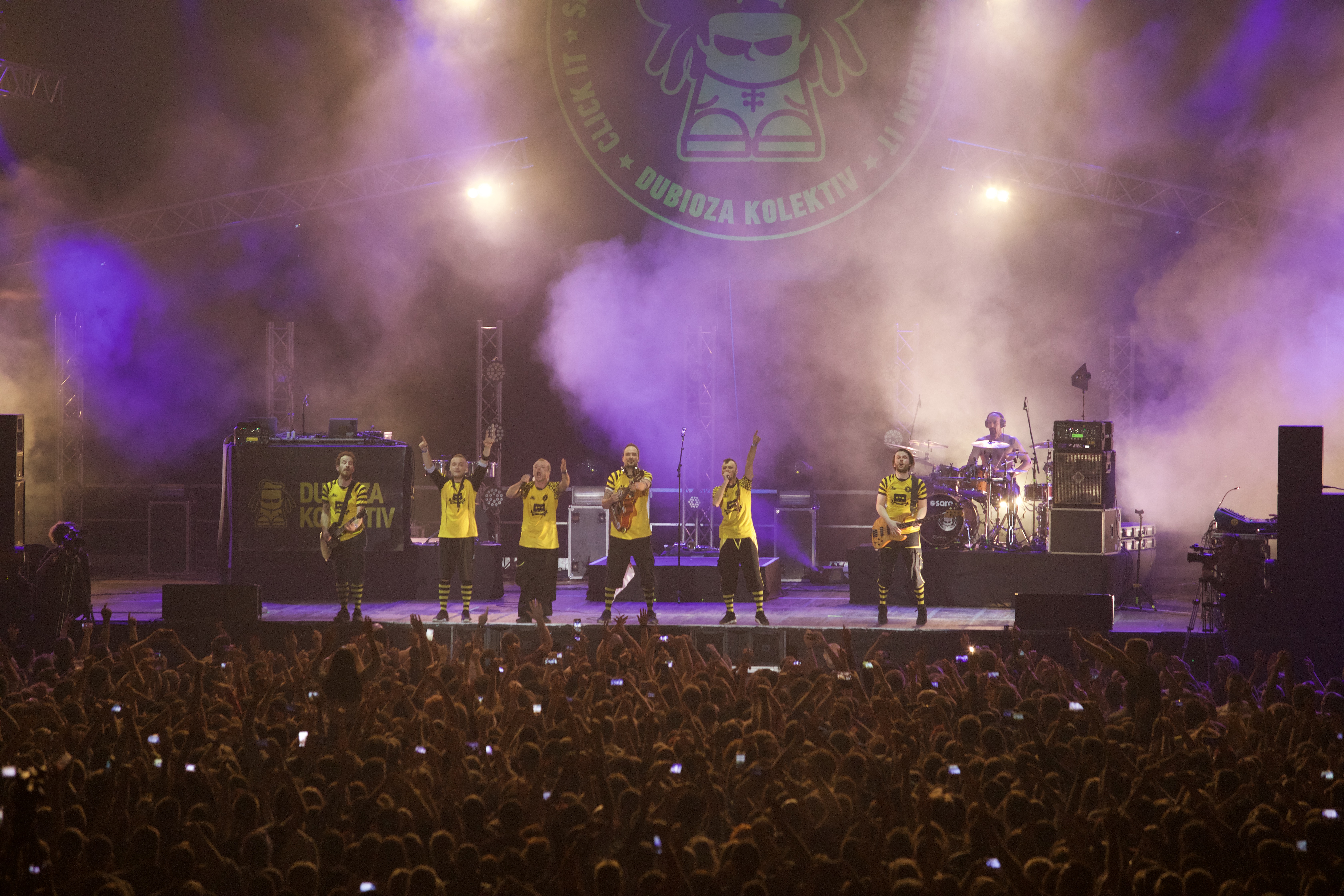 Dubioza Kolektiv u Areni Zagreb Dubioza Kolektiv u Areni Zagreb