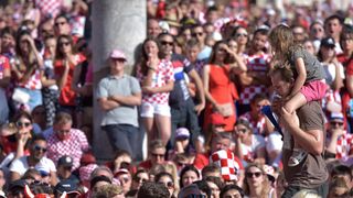 Tisuće Zadrana na Forumu navijalo za Vatrene u finalu Svjetskog prvenstva Tisuće Zadrana na Forumu navijalo za Vatrene u finalu Svjetskog prvenstva