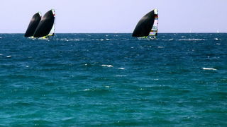 Jedrenje: SP klase 49er – drugi dan 8. svibnnja 2012, Foto: Leonard Kvarantan Jedrenje: SP klase 49er – drugi dan 8. svibnnja 2012, Foto: Leonard Kvarantan