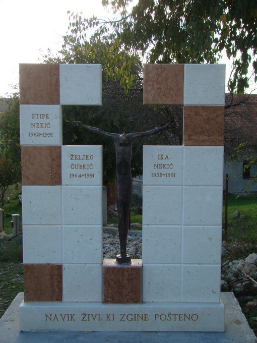 U Buliću otkriveno poprsje don Petra Nakića, foto: Marko Ledenko U Buliću otkriveno poprsje don Petra Nakića, foto: Marko Ledenko