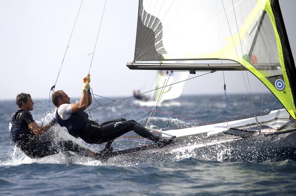 Zadar, 040909. Europsko prvenstvo u jedrenju za klasu 49er 2009. Dan kakav pravi jedrlicar moze samo pozeljeti. U zadarskom kanalu jugo preko 20 cvorova. jedrio se peti dan europskog prvenstva u jedrenju za klasu 49er. Odvozila su se cak 4 plova. Na slici