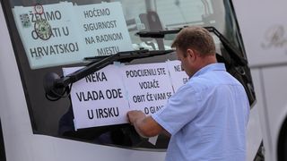 Stali autobusi, vozači upozorili: ‘Imamo 3800 kuna plaću i sad se svi čude što idemo van’ Stali autobusi, vozači upozorili: ‘Imamo 3800 kuna plaću i sad se svi čude što idemo van’