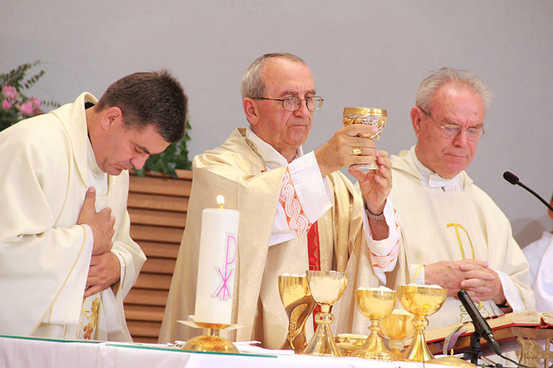 U Skabrnji odrzano veliko misno slavlje i procesija povodom blagdana Velike Gospe U Skabrnji odrzano veliko misno slavlje i procesija povodom blagdana Velike Gospe