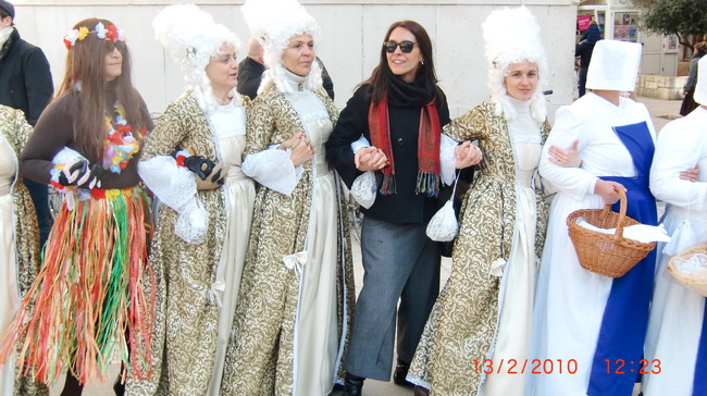 Zadarski karneval 2010: KUD “Druzina” Pag na Narodnom trgu
