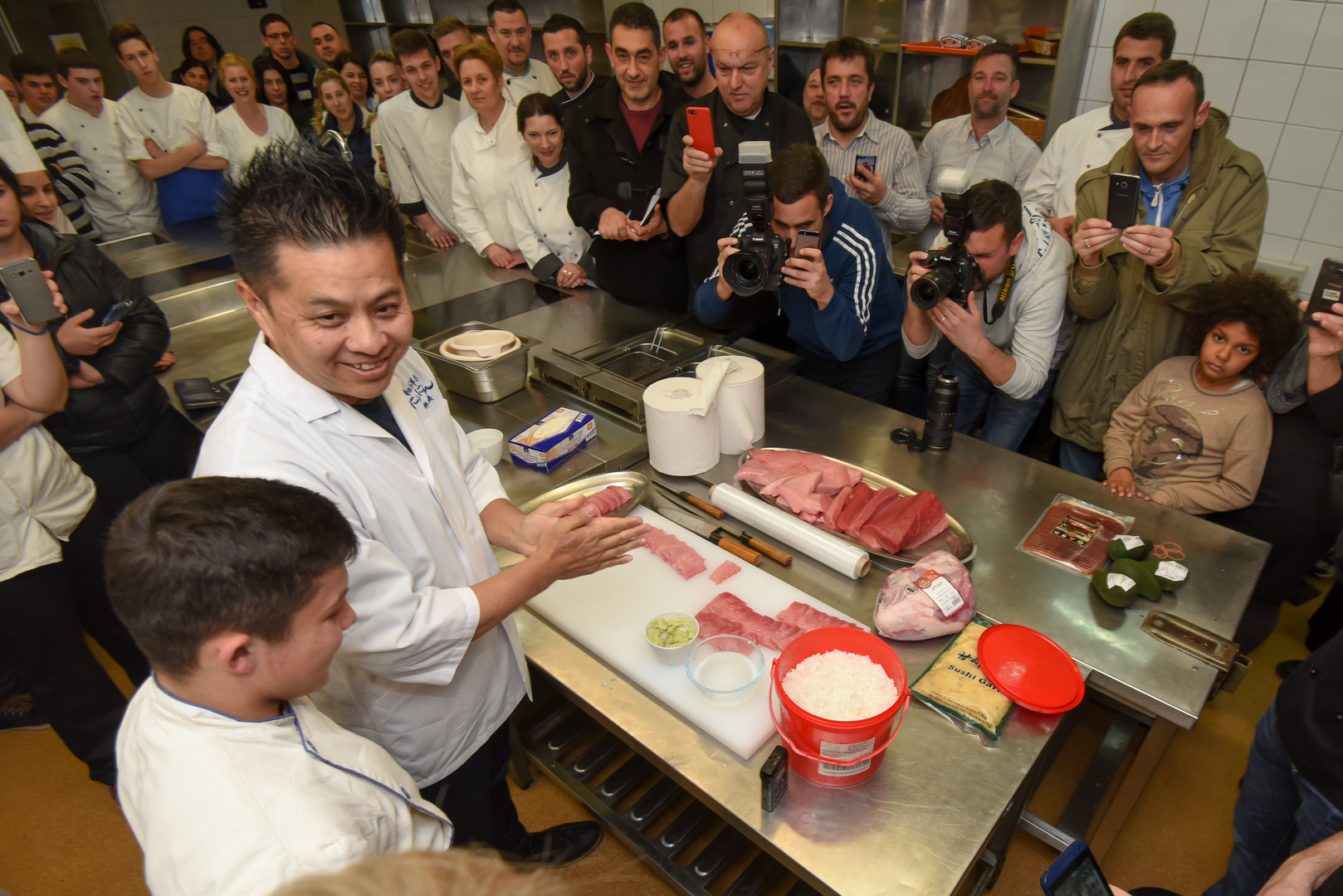 Tuna, sushi and wine radionica Tuna, sushi and wine radionica