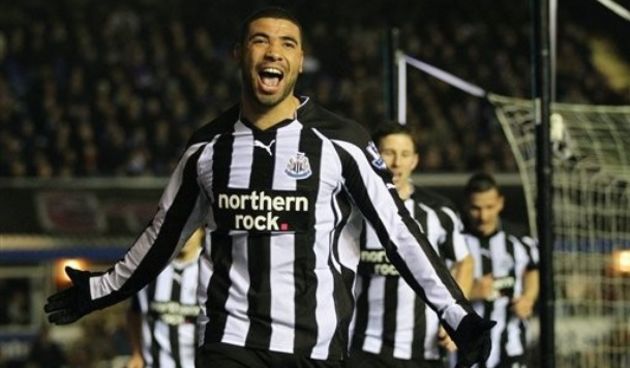 Newcastle United’s Leon Best celebrates scoring his teams second goal  // AP Photo
