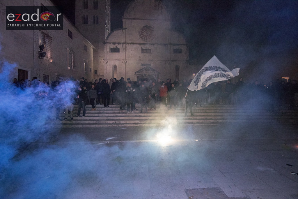 Okupljanje Tornada na Forumu i korteo do Krešinog doma Okupljanje Tornada na Forumu i korteo do Krešinog doma
