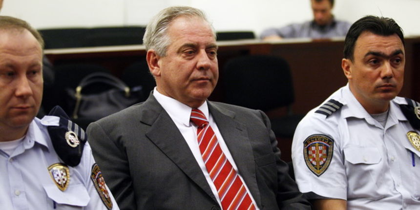 Zagreb, 290413.
Zupanijski sud.
Na Zupanijskom sudu nastavljeno je sudjenje Ivi Sanaderu za slucaj Fimi Media.
Na klupi za svjedoke pojavio se Vjekoslav Mikuljan.
Na fotografiji: Ivo Sanader.
Foto: Tomislav Kristo / CROPIX Zagreb, 290413.
Zupanijski sud.
Na Zupanijskom sudu nastavljeno je sudjenje Ivi Sanaderu za slucaj Fimi Media.
Na klupi za svjedoke pojavio se Vjekoslav Mikuljan.
Na fotografiji: Ivo Sanader.
Foto: Tomislav Kristo / CROPIX