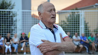 U povodu blagdana Kraljice Mira u Stanovima odigrana utakimica između veterana KK Zadar i Stanova, Foto: Iva Perinčić U povodu blagdana Kraljice Mira u Stanovima odigrana utakimica između veterana KK Zadar i Stanova, Foto: Iva Perinčić