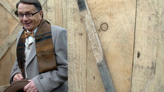 Beograd,071209.
Miroslav Ciro Blazevic na snimanju filma Montevideo bog te video, koji rezira Dragan Bjelogrlic. Radnja filma smjestena je u 1930. godinu i kvalifikacijsku utakmicu za odlazak na Svjetsko nogometno prvenstvo koje se odrazalo u Urugvaj.
Fot