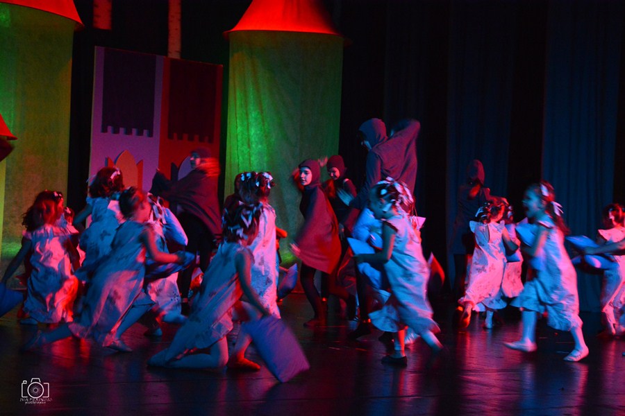 Plesna udruga Gesta: Bajka.hr