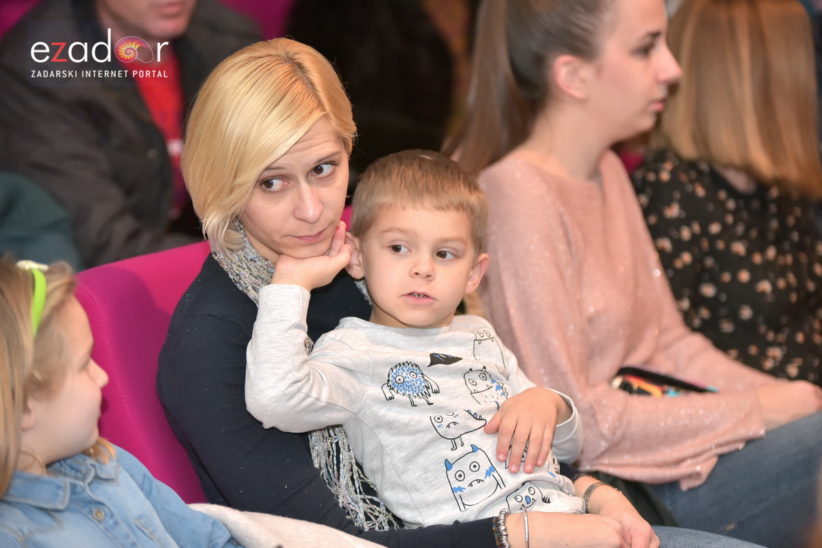 Premijera predstave “Nikome pravo” u Kazalištu lutaka Zadar Premijera predstave “Nikome pravo” u Kazalištu lutaka Zadar