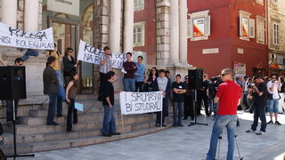 Image 1199533 (auto) Image 1199533 (auto)