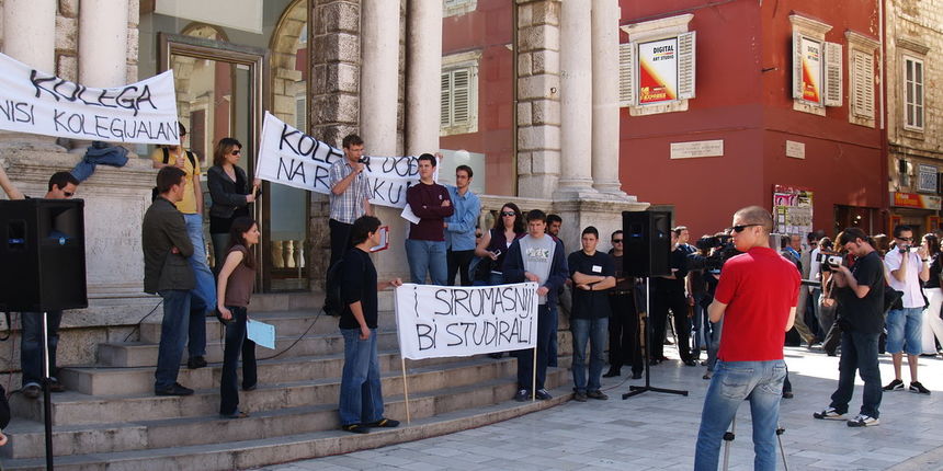 Image 1199533 (auto)