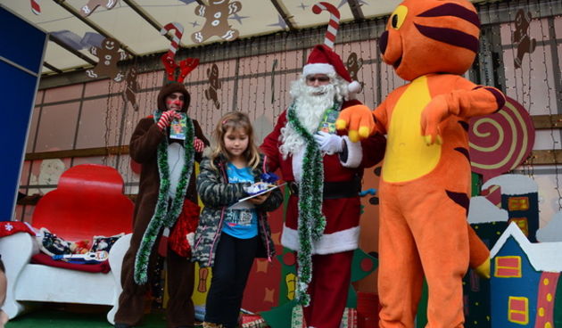 Supernova Zadar: Sveti Nikola i kamion Djeda mraza, Foto: Iva Perinčić