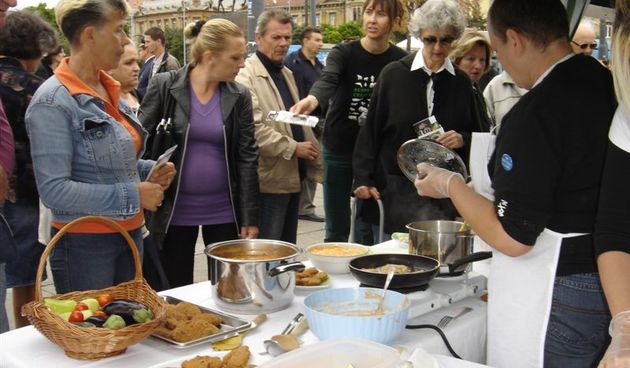 Radionica vegetarijnskog kuhanja, Prijatelji životinja