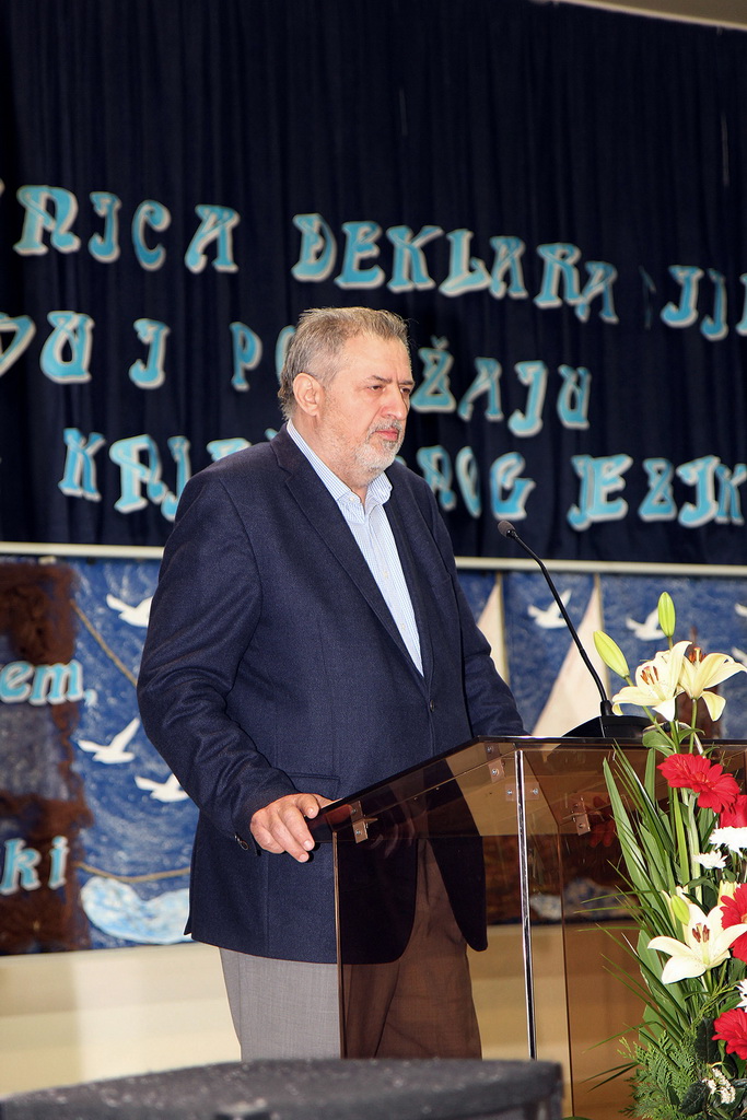 OŠ Smiljevac: Obilježena 50. godina Deklaracije o nazivu i položaju hrvatskoga jezika OŠ Smiljevac: Obilježena 50. godina Deklaracije o nazivu i položaju hrvatskoga jezika