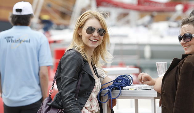 Biograd , 140510.
Danas je u Biogradu odrzana druga Porinova regata na kojoj je za ekipe brojnih diskografskih i medijskih kuca jedrilicarske sposobnosti pokazalo i vise javnih osoba. Na slici Anja Alavanja.
Foto: Jure Miskovic / CROPIX