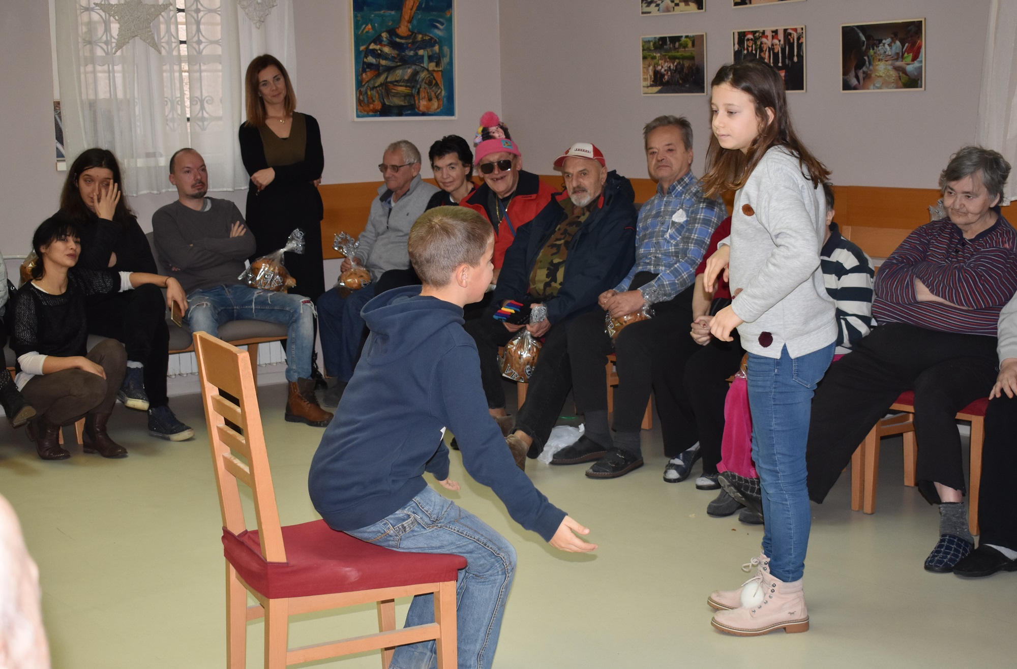 Župan posjetio štićenike Doma za odrasle osobe Sv. Frane Župan posjetio štićenike Doma za odrasle osobe Sv. Frane
