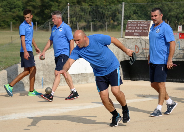 Finalni turnir boćarskog Kupa Zadarske županije u Lišanima Ostrovičkim. Foto: Kažimir Škrbić/Virski list