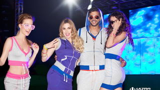 Poznati hrvatski stilist, dizajner i vlasnik brenda 2B, Boris Banović dizajnirao je kolekciju odjeće za festival Ultra Europe