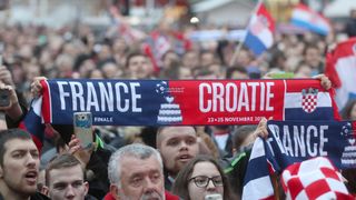 Zlatne tenisače na Trgu bana Josipa Jelačića dočekale tisuće navijača Zlatne tenisače na Trgu bana Josipa Jelačića dočekale tisuće navijača