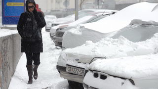 Split, 030212.
Nakon nekoliko godina, danima najavljivan snijeg pao je i na Splitskom podrucju. Iako je bio najavljen, Splicani nisu bili spremni na bijeli pokrivac, te im je on uz snaznu buru otezavao svakodnevni zivot. Teperatura je bila oko -3. Gradski Split, 030212.
Nakon nekoliko godina, danima najavljivan snijeg pao je i na Splitskom podrucju. Iako je bio najavljen, Splicani nisu bili spremni na bijeli pokrivac, te im je on uz snaznu buru otezavao svakodnevni zivot. Teperatura je bila oko -3. Gradski
