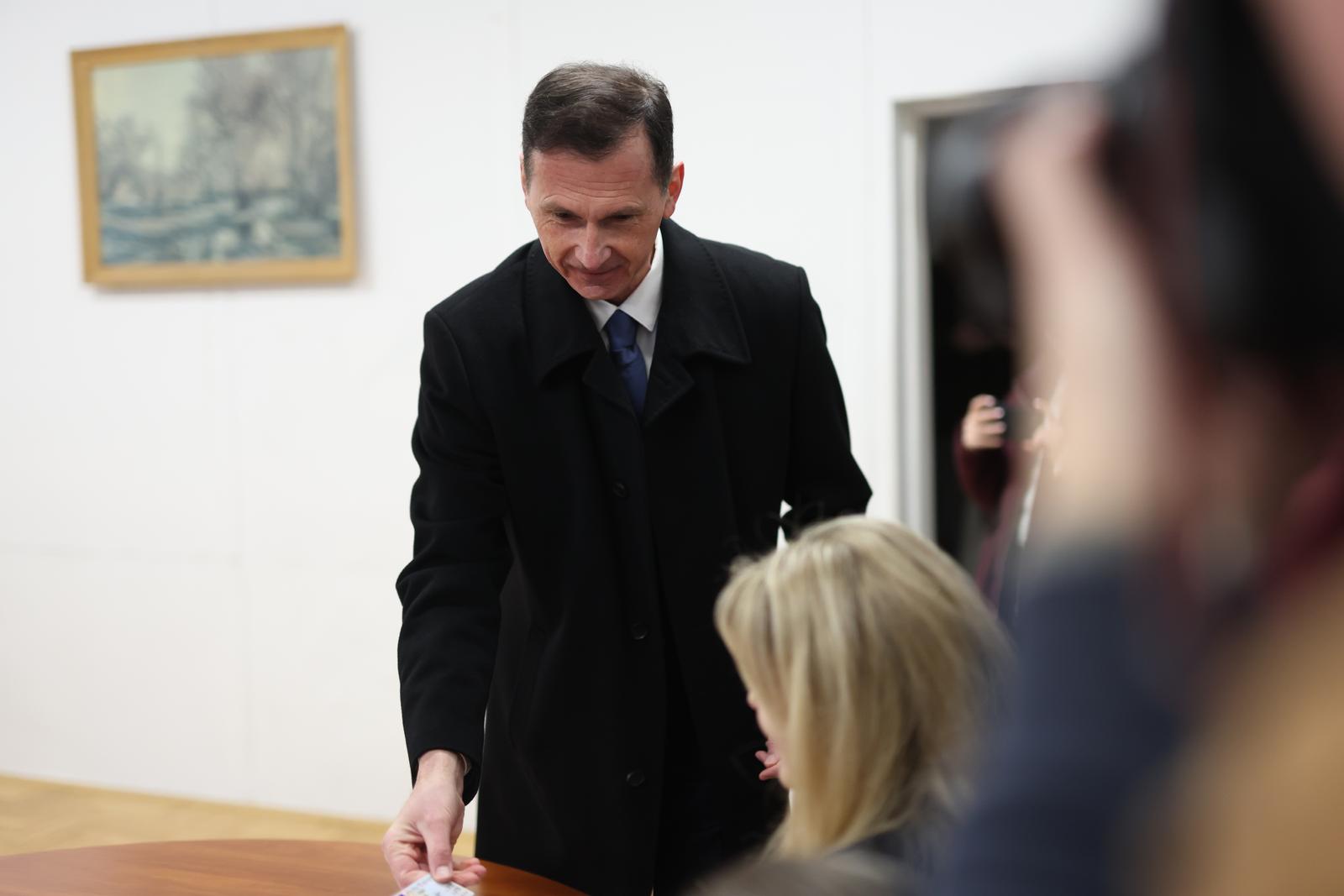 Dragan Primorac u drugom krugu glasovao na predsjedničkim izborima