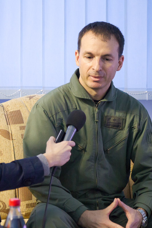 U 93. zrakoplovnoj bazi u vojarni “Zemunik” je u tijeku još jedan letački obučni ciklus pilota na helikopteru Bell 206 B za let u noćnim uvjetima s tzv. NVG opremom, foto: D. Belančić U 93. zrakoplovnoj bazi u vojarni “Zemunik” je u tijeku još jedan letački obučni ciklus pilota na helikopteru Bell 206 B za let u noćnim uvjetima s tzv. NVG opremom, foto: D. Belančić