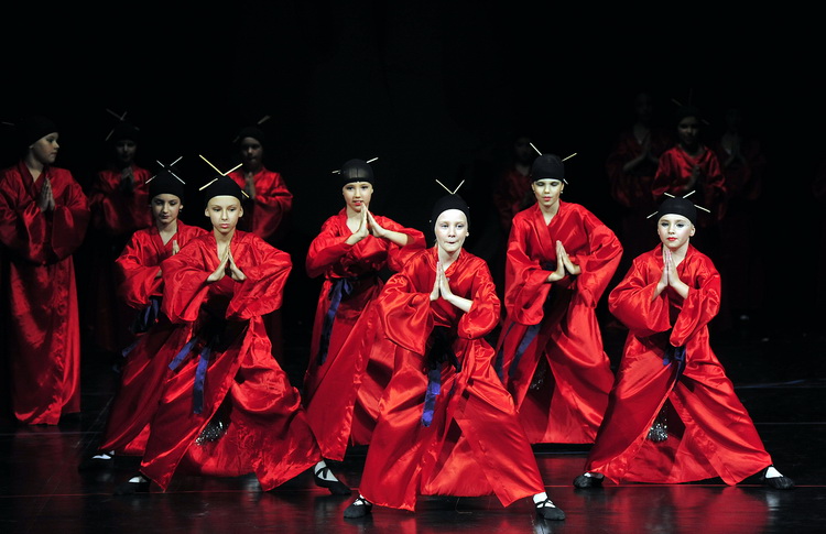 HNK Zadar: Plesna udruga Festa – “Izašli iz priče (a netko i iz papučice)”, Foto: Željko Karavida HNK Zadar: Plesna udruga Festa – “Izašli iz priče (a netko i iz papučice)”, Foto: Željko Karavida