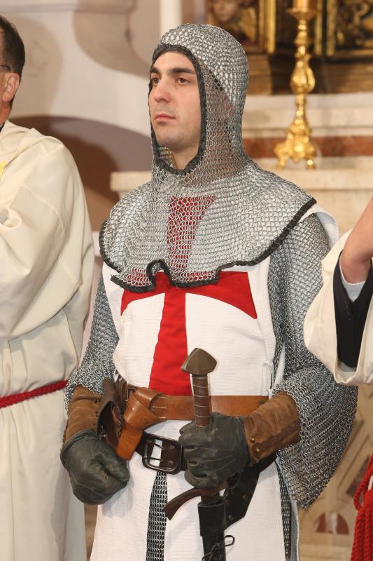 Koncertom bratovštine Presvetog oltarskog sakramenta župe Marijina Uznesenja iz Jelse na otoku Hvaru, obilježene su pjesme Velikog tjedna i procesija Za Križen, Foto: Dino Stanin/PIXSELL