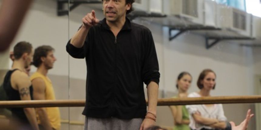 Koreograf Etienne Frey na probi, foto: novilist Koreograf Etienne Frey na probi, foto: novilist