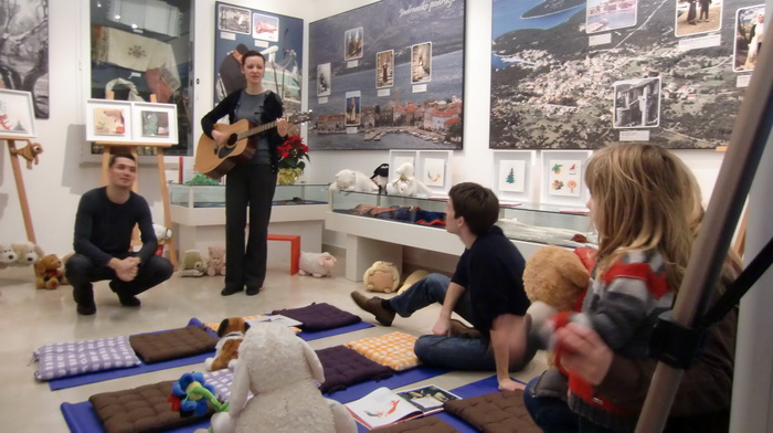Promocija slikovnice “Moj najljepši Božić” galerije Laudato Promocija slikovnice “Moj najljepši Božić” galerije Laudato