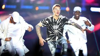 Image 379347 (auto) Image 379347 (auto)