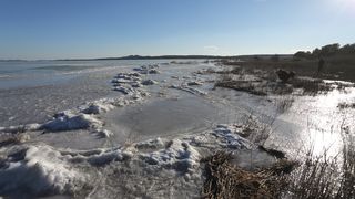 Šetnja po zaleđenom i bajkovitim Vranskim jezerom Šetnja po zaleđenom i bajkovitim Vranskim jezerom