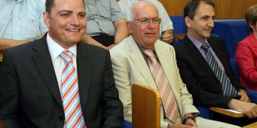 Zadar, 160609. Danas je u Gradskoj vijecnici odrzana konstituirajuca sjednica Gradskog vijeca Zadra. Na slici Darko Kasap, dogradonacelnik, Zvonimir Vrancic , gradonacelnik i Drazen Grgurovic, dogradonacenik. Foto : Vladimir Ivanov / CROPIX