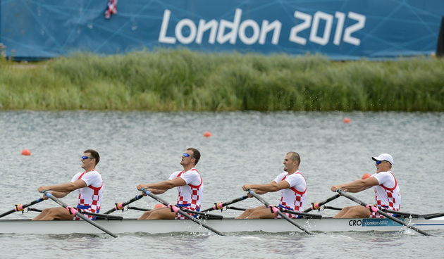 London, 010812.Jezero Eton Dorney.Hrvatski veslaci cetverac na parice polufinalna utrka tokom Olimpijskih Igra u Londonu.Na fotografiji: David Sain, braca Martin, Valent Sinkovic i Damir Martin.Foto: Drago Sopta / CROPIX