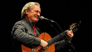 Zadar, 14.02.2013. snimio: Nenad Marčev Kantautor i šansonjer IBRICA JUSIĆ Koncert povodom Valentinova Dvorana HNK Zadar Zadar, 14.02.2013. snimio: Nenad Marčev Kantautor i šansonjer IBRICA JUSIĆ Koncert povodom Valentinova Dvorana HNK Zadar