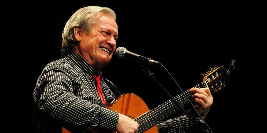 Zadar, 14.02.2013. snimio: Nenad Marčev Kantautor i šansonjer IBRICA JUSIĆ Koncert povodom Valentinova Dvorana HNK Zadar Zadar, 14.02.2013. snimio: Nenad Marčev Kantautor i šansonjer IBRICA JUSIĆ Koncert povodom Valentinova Dvorana HNK Zadar