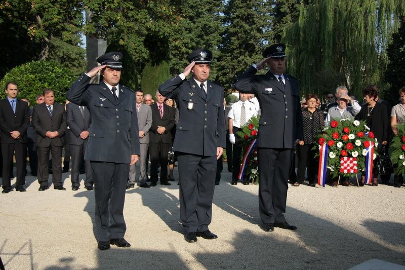 Image 1054157 (auto)