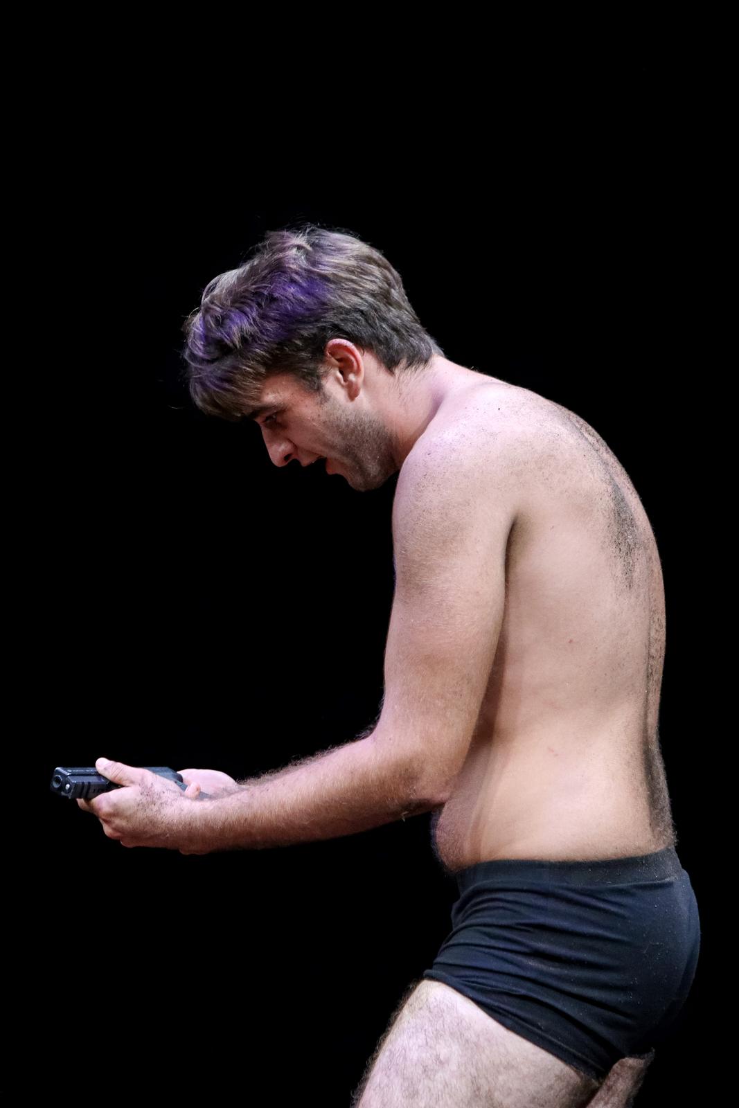 Predstava “(Pret)posljednja panda ili statika” u Kazalištu lutaka Predstava “(Pret)posljednja panda ili statika” u Kazalištu lutaka