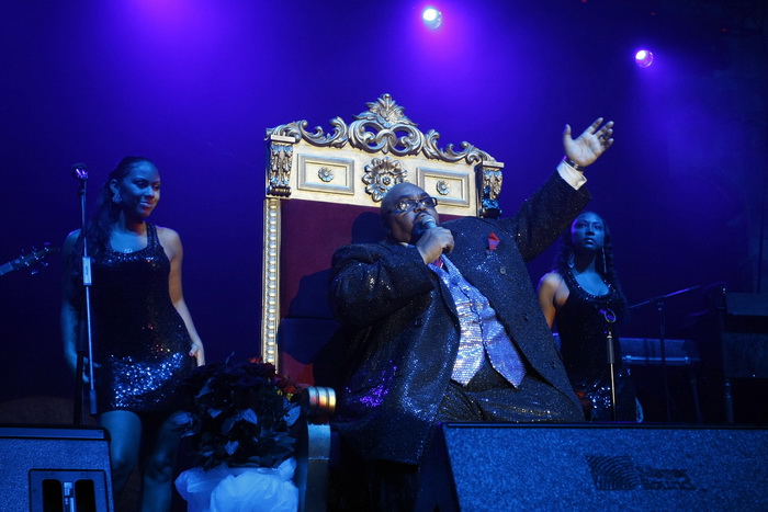 Pula, 130810.
Joss Stone i Solomon Burke odrzali koncert u pulskoj areni. Dvoje velikana soul glazbe, odlicni glazbenici sasvim razlicitih generacija, mlada Britanka Joss Stone ima 23 godine a americka soul legenda Solomon Burke navrsava 70.
Foto: Goran S Pula, 130810.
Joss Stone i Solomon Burke odrzali koncert u pulskoj areni. Dvoje velikana soul glazbe, odlicni glazbenici sasvim razlicitih generacija, mlada Britanka Joss Stone ima 23 godine a americka soul legenda Solomon Burke navrsava 70.
Foto: Goran S