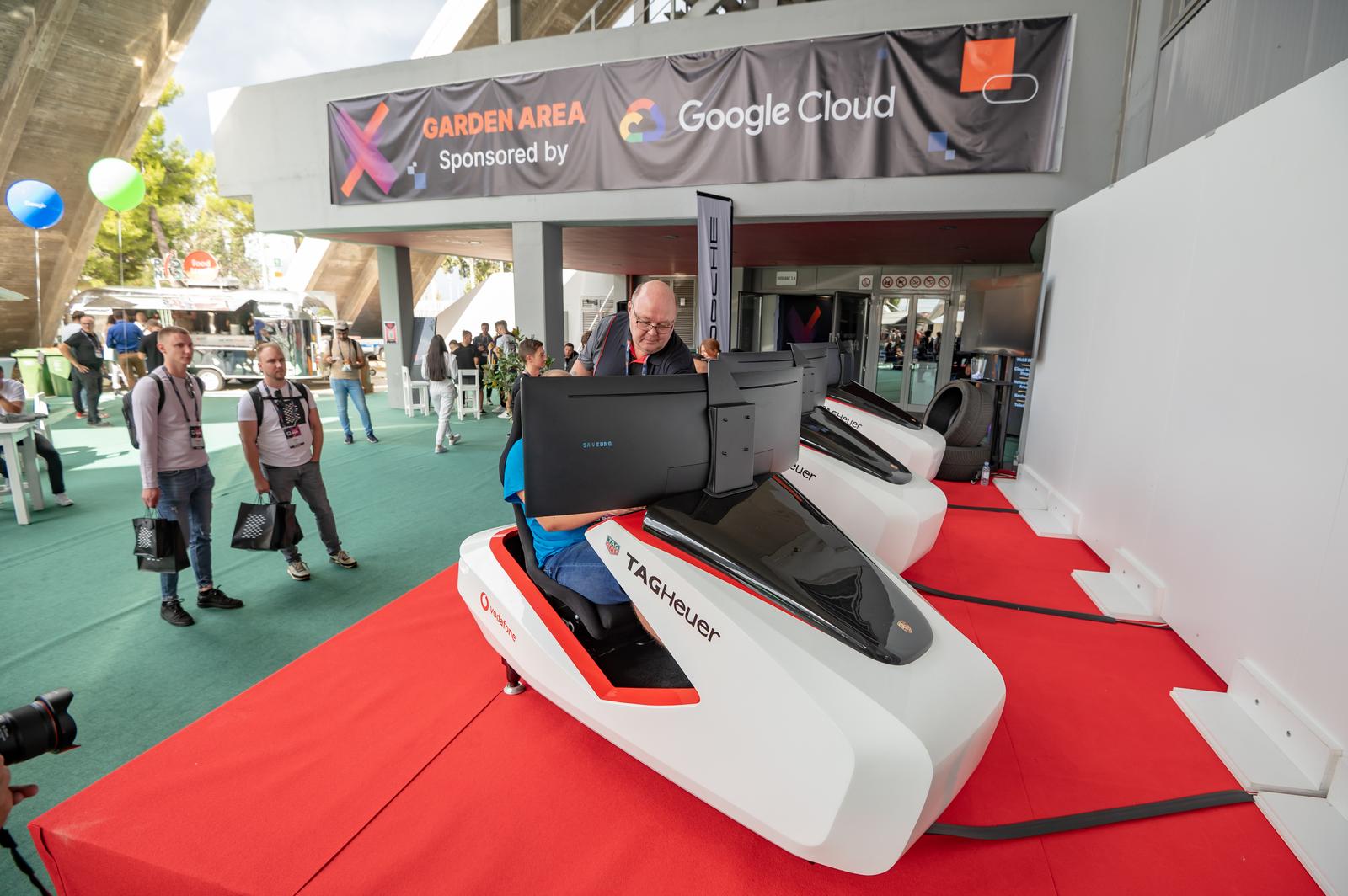 UREĐIVANJE GALERIJE: Međunarodna konferencija Infobip Shift počela na Višnjiku UREĐIVANJE GALERIJE: Međunarodna konferencija Infobip Shift počela na Višnjiku